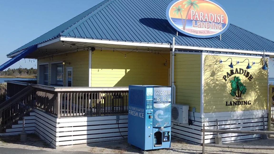 An Everest Ice and Water vending machine outside of Paradise Landing